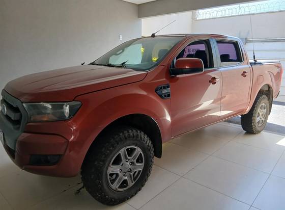 FORD RANGER 2.2 XLS 4X4 CD 16V DIESEL 4P AUTOMÁTICO